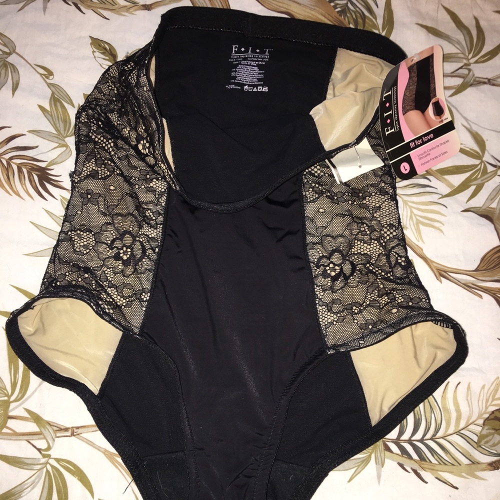 Panty girdle